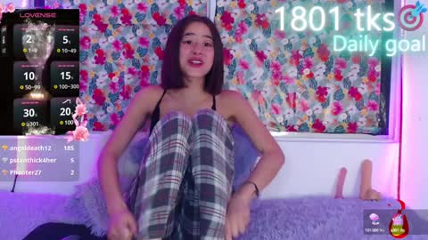 Gwen online show from 02-06-25, 08:29