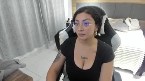 hanna online show from 07-04-26, 03:56