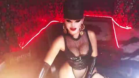 Snapshot of _hailyourqueenx chatting on 01-04-25, 05:47 GoDDess Chloe online show from 01-04-25, 05:47