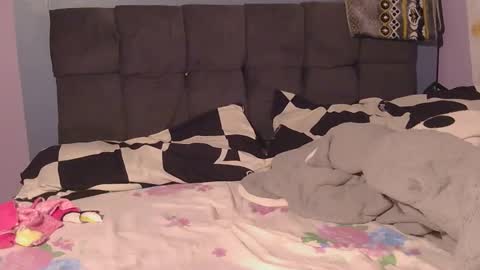 _hairlyboy online show from 12-15-25, 06:06