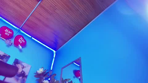 Snapshot of _hairybeard_ chatting on 02-19-25, 04:55 Mathews online show from 02-19-25, 04:55