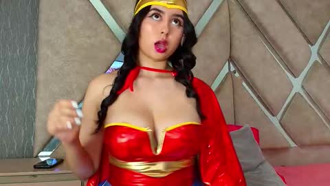 Snapshot of _hannahst chatting on 10-31-25, 12:55 _hannahst online show from 10-31-25, 12:55