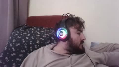  hasanhz.  online show from 12-03-25, 08:00