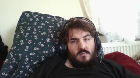  hasanhz.  online show from 02-12-26, 09:48