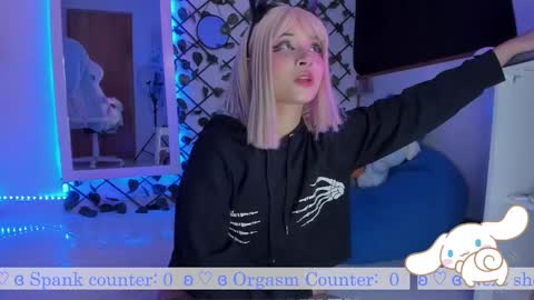 Snapshot of _heavenly_blue_ chatting on 03-11-25, 09:48 Bluey online show from 03-11-25, 09:48