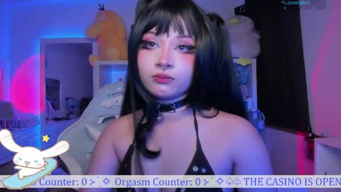 Snapshot of _heavenly_blue_ chatting on 05-12-26, 09:01 Bluey online show from 05-12-26, 09:01
