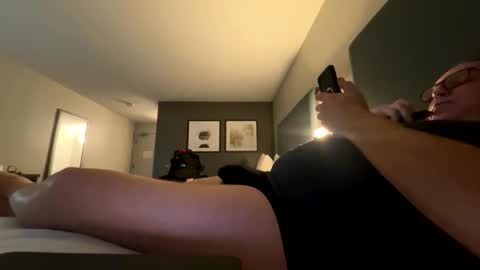 _hot_n_bothered_ online show from 12-23-25, 03:59