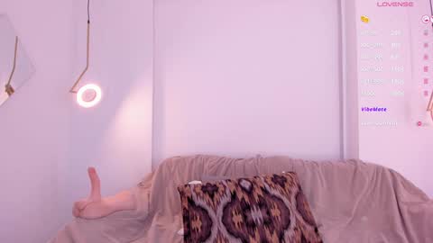 Snapshot of _huge_boobs_ebony chatting on 01-16-25, 10:34 Darlis online show from 01-16-25, 10:34