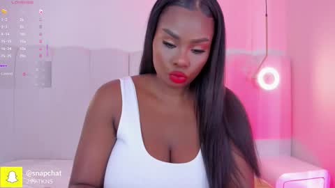 Snapshot of _huge_boobs_ebony chatting on 09-11-25, 07:58 Darlis online show from 09-11-25, 07:58