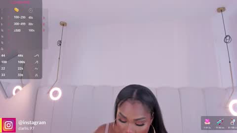 Snapshot of _huge_boobs_ebony chatting on 10-18-25, 07:25 Darlis online show from 10-18-25, 07:25