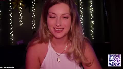 Snapshot of _hypnotic_gaze_ chatting on 03-07-25, 11:18 Nessy online show from 03-07-25, 11:18