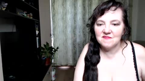 Snapshot of _illusion_ chatting on 06-13-26, 10:35 Illusion online show from 06-13-26, 10:35