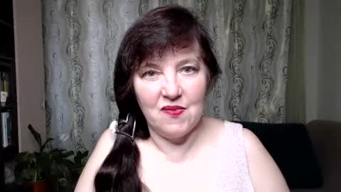 Snapshot of _illusion_ chatting on 06-25-26, 10:20 Illusion online show from 06-25-26, 10:20