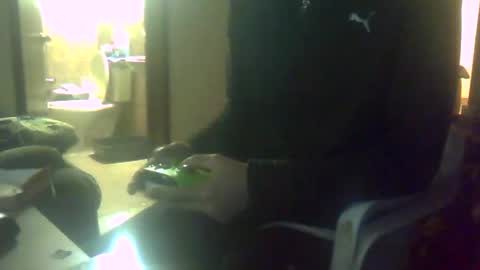 _iluvatar_ online show from 02-18-25, 09:21