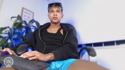 Mark  online show from 07-18-26, 03:22