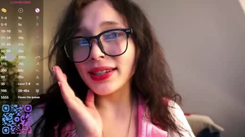 Emily online show from 04-19-26, 06:21