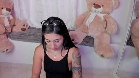 Isabella online show from 05-23-26, 06:40