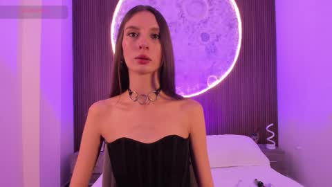 Snapshot of _ivanna_volk chatting on 01-15-26, 05:12 Ivanna online show from 01-15-26, 05:12