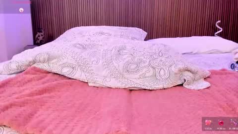 Snapshot of _ivanna_volk chatting on 02-13-26, 05:14 Ivanna online show from 02-13-26, 05:14