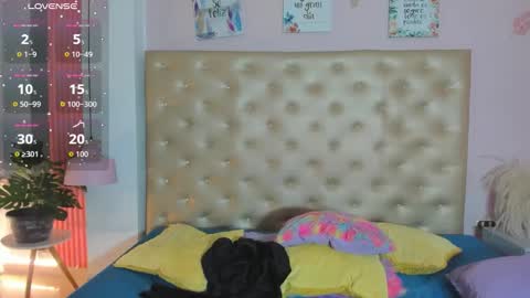 J A D E online show from 11-04-25, 12:15