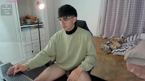 Snapshot of _jamesboy chatting on 03-01-25, 12:28 James online show from 03-01-25, 12:28