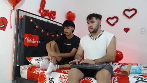 Snapshot of _jhossua_and_valerio_ chatting on 02-15-26, 10:28 JHOSSUA VALERIO online show from 02-15-26, 10:28