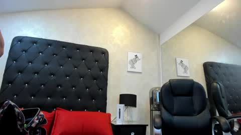_johnson_alana online show from 07-08-26, 12:53