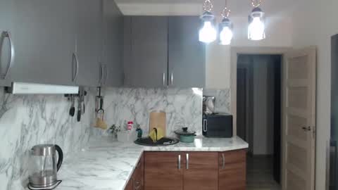 Joni online show from 01-17-25, 05:42