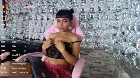 Snapshot of _julie_cooper chatting on 02-13-26, 05:20 julie cooper online show from 02-13-26, 05:20