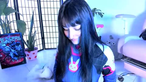 JULIANA online show from 10-22-25, 05:24