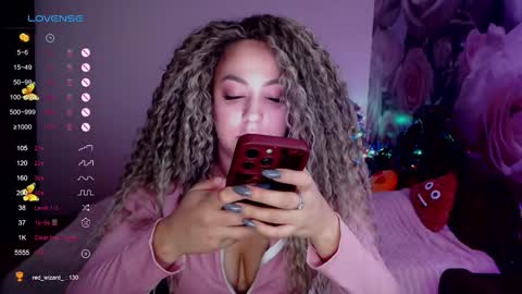 _just_a_queen_3 online show from 12-15-24, 06:04