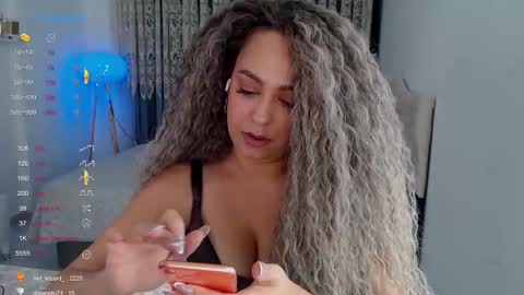 _just_a_queen_3 online show from 11-05-25, 05:02