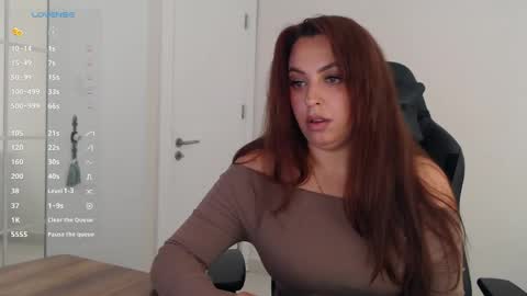 Snapshot of _just_a_queen_3 chatting on 05-22-26, 11:05 _just_a_queen_3 online show from 05-22-26, 11:05