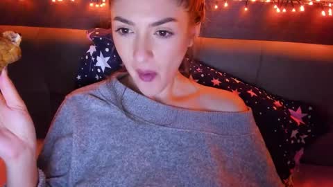 _just_a_simple_girl online show from 10-24-25, 09:44