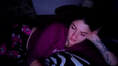 _just_a_simple_girl online show from 05-18-26, 01:56