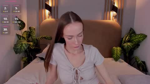 Kira online show from 11-12-25, 07:31