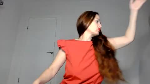 Snapshot of _kapelka_ chatting on 06-19-26, 06:23 KAPELKA online show from 06-19-26, 06:23