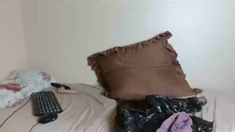 Snapshot of _karishma chatting on 02-23-25, 02:18 _karishma online show from 02-23-25, 02:18