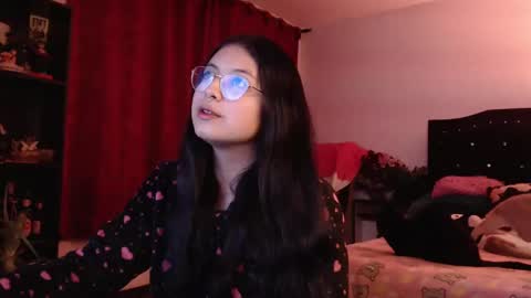 Snapshot of _kat_sweet chatting on 02-10-25, 03:35 Cata online show from 02-10-25, 03:35