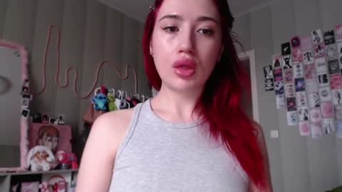 Snapshot of _katemiller_ chatting on 05-05-26, 04:42 katemiller online show from 05-05-26, 04:42