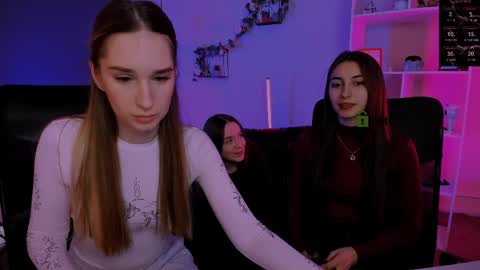 _kellykitten_ online show from 03-25-26, 09:59