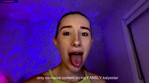 Snapshot of _kellystar_ chatting on 01-22-25, 04:23 Kelly online show from 01-22-25, 04:23