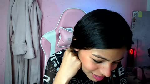 Snapshot of _khloe_sweet chatting on 07-17-26, 05:18 khloe sweet online show from 07-17-26, 05:18