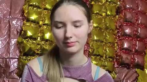 _kikiclark_ online show from 03-21-26, 09:18