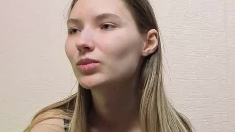 Snapshot of _kikiclark_ chatting on 06-07-26, 09:07 _kikiclark_ online show from 06-07-26, 09:07