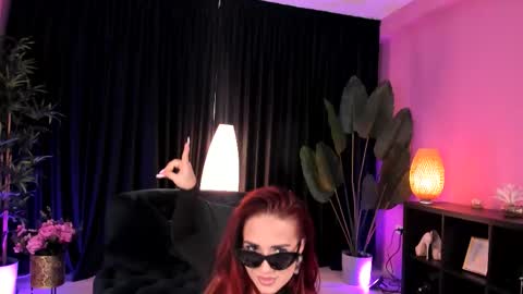 Snapshot of _kim_possible_ chatting on 09-17-25, 02:08 Kim online show from 09-17-25, 02:08