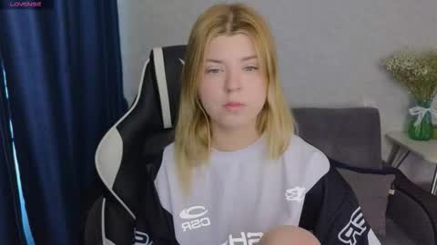 Molly   Emily online show from 03-09-26, 12:53