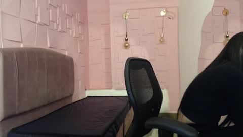 Jalina online show from 10-14-25, 01:23