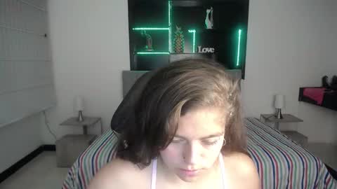 Snapshot of _kitten_1 chatting on 01-04-25, 03:17 _kitten_1 online show from 01-04-25, 03:17