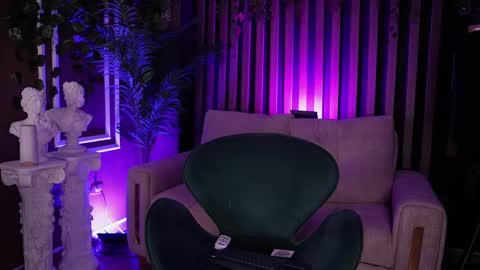   online show from 10-07-25, 08:17